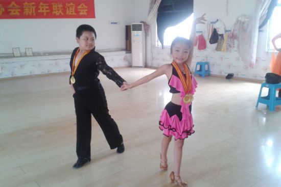 點(diǎn)擊查看詳細(xì)信息<br>標(biāo)題：賽事倩影 閱讀次數(shù)：1407